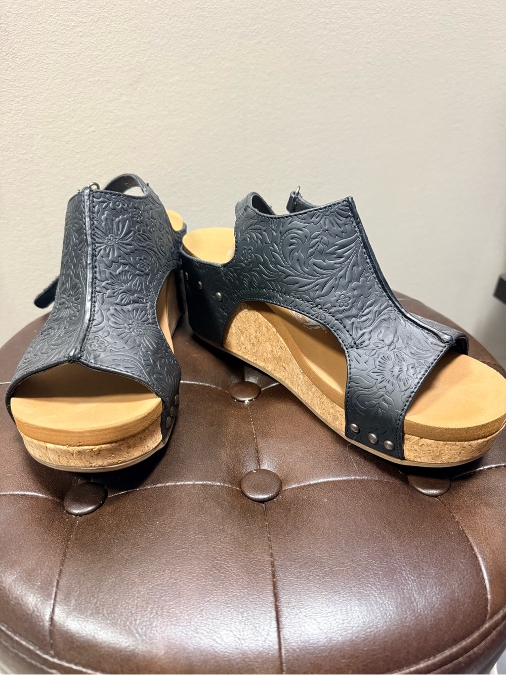 Women's Black Floral Embossed Wedge Sandals